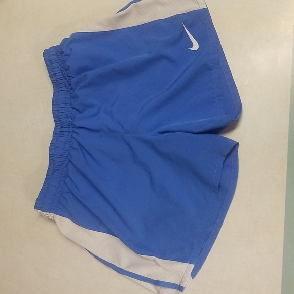 Girls XL Nike Dri-Fit running shorts - Picture 1 of 5